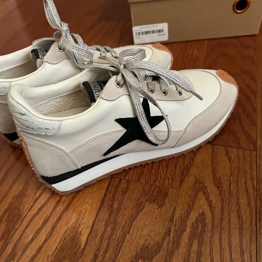 Vintage Havana shoes size 7. Worn once no sign of wear.